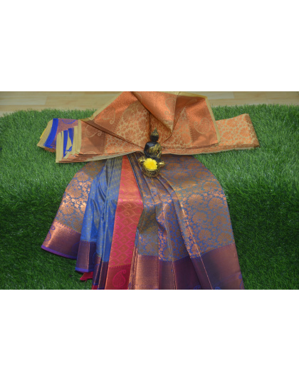 Glamorous Jari Saree